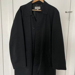 London Fog men’s signature trench coat Size 46L